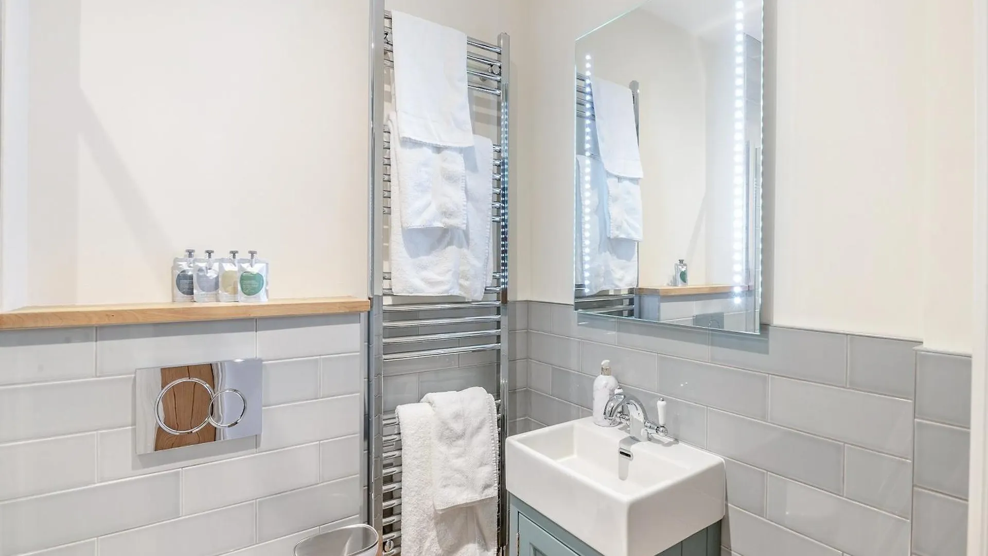Derwent House Apartments - Harwood - Uk46786 스카버러 펜션